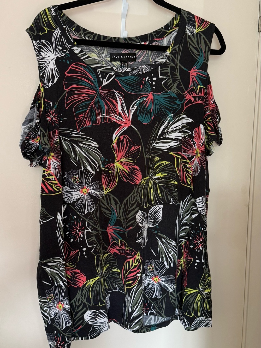 Love & Legend Black Tropical Floral Cold-Shoulder Tank